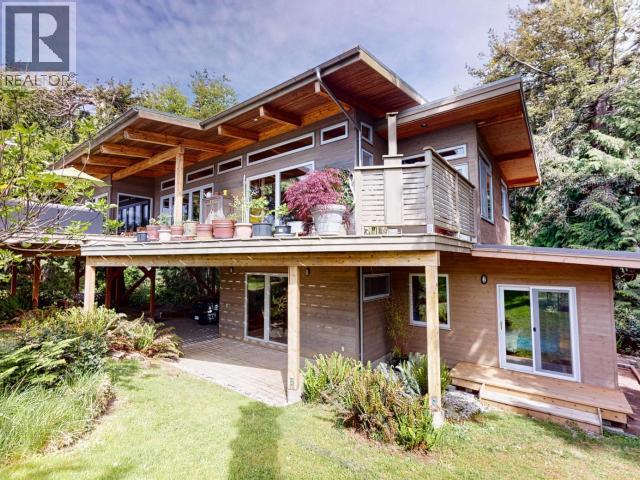 1628 VANCOUVER BLVD SAVARY ISLAND home for sale