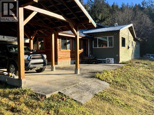 4002 HIGHWAY 101 POWELL RIVER home for sale
