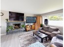 5420 SAANICH AVE Photo 4