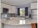 5420 SAANICH AVE Photo 6