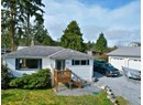 5385 EARL STREET Photo 3