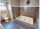 3412 THURLOW PLACE Photo 10