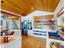 8116 EMMONDS ROAD Photo 10