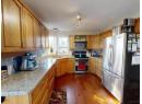 3396 CARIBOO AVE Photo 9