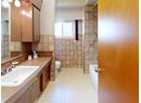 4776 HARVIE AVE Photo 11