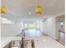 7156 EDGEHILL CRESCENT Photo 7