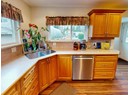 5424 SAANICH AVE Photo 3