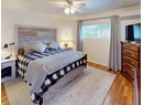 5424 SAANICH AVE Photo 7
