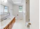 3816 SELKIRK AVE Photo 12