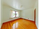 5246 MANSON AVE Photo 9