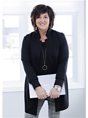 LYNNE DESJARDINS