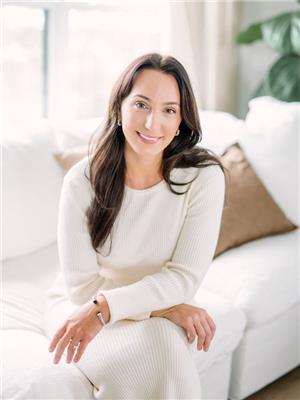 Rebecca Marchand