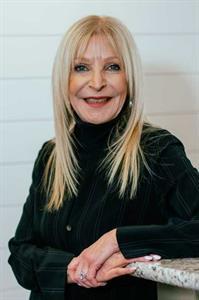 Christine Richard