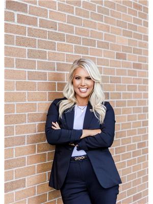 JENNA MACMILLAN