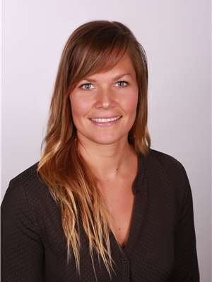 Bronwyn Lawton