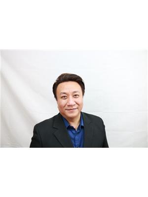 Andy T. Tran