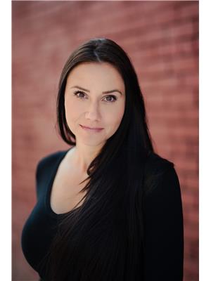 Gillian Yaron-Lillow