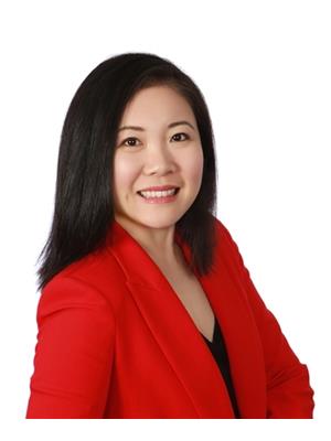Devon M Quan