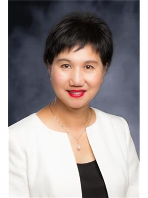 Evelyn Chan