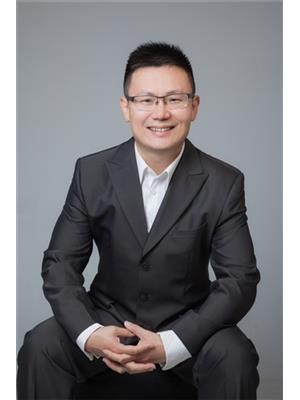 Eric G Yang