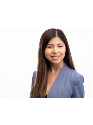 Helen Lee