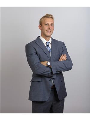 OLIVER STEPHENS
