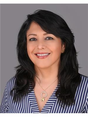 Arezoo Tabatabaei