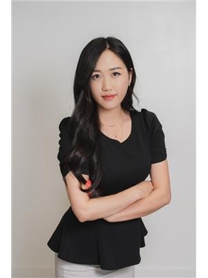 Grace H Lee
