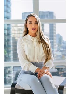 Amanda Helou