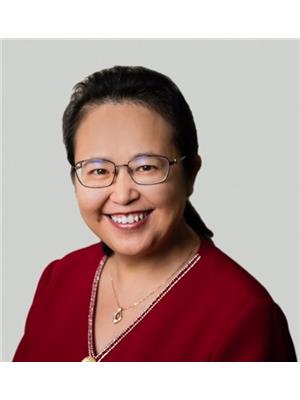 Angie Zhang