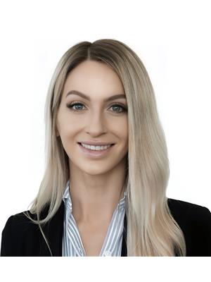 Lynnea Matusza