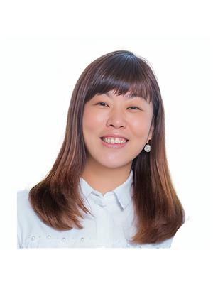 JACQUELINE TAM