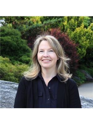 Catherine Hicks
