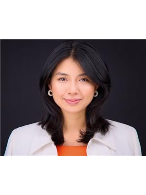 Charmaine Wong