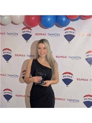Tia Deutschmann