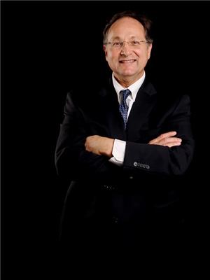 STEVEN SIMONETTI