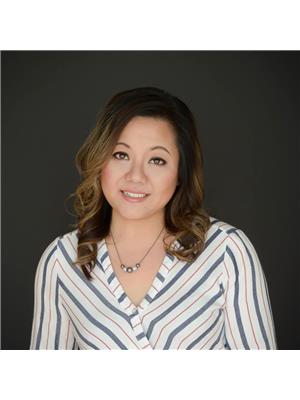 JANET CHI WAI ESAU