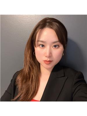 NAOMI MA
