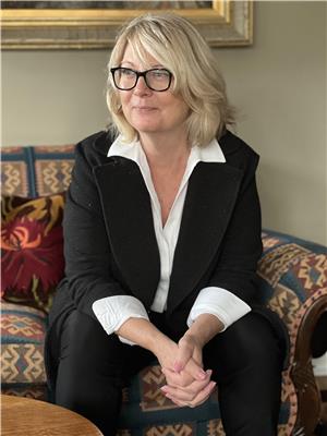 WENDY NICHOLSON
