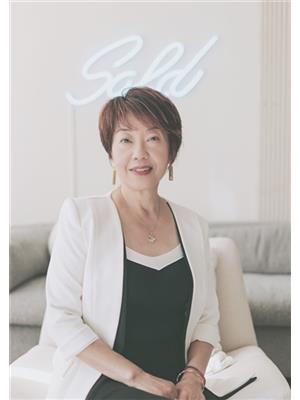 Angela Xu