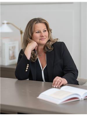 ANETA ANDREWS