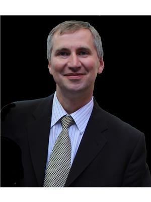 ADAM KOZLOWSKI