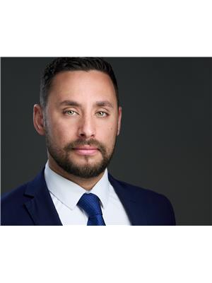 Elias Toth