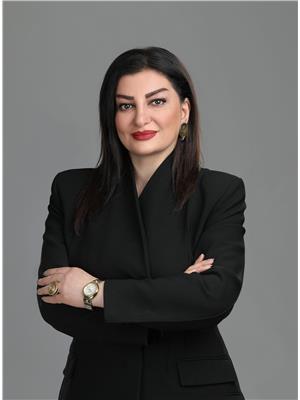 MOJGAN GHEISARI TAKAN TAPPEH