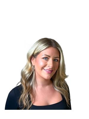 Amanda Sheehan