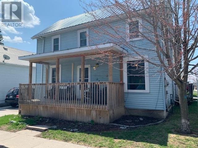 For Sale 182 Robert St Napanee Ontario K7r2m7 K21002067 Realtor Ca