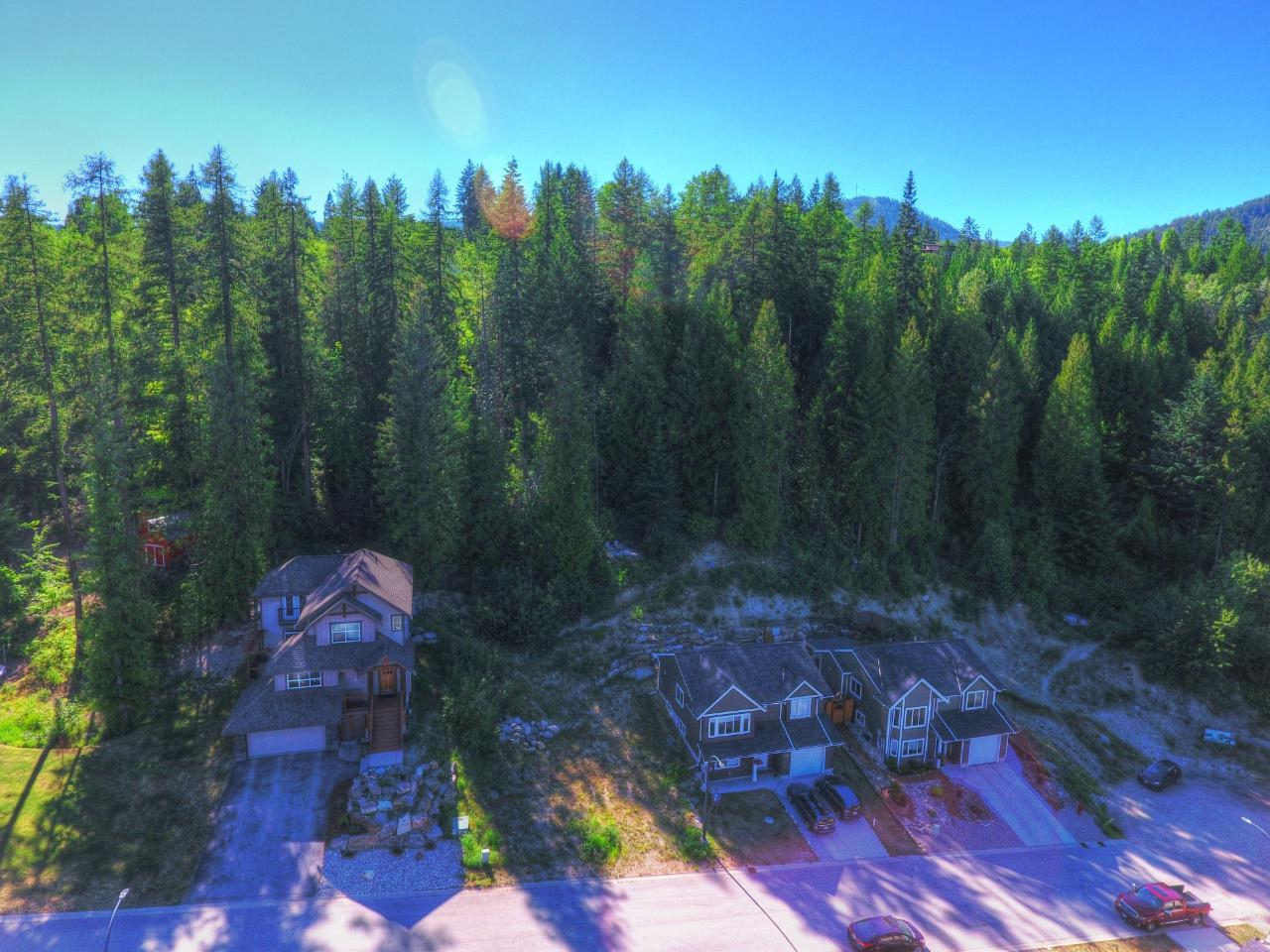 For sale 2914 CEDAR CRESCENT, Rossland, British Columbia V0G1V0