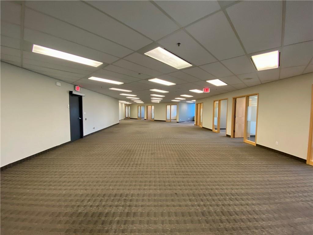 For lease 400 21 KING Street
