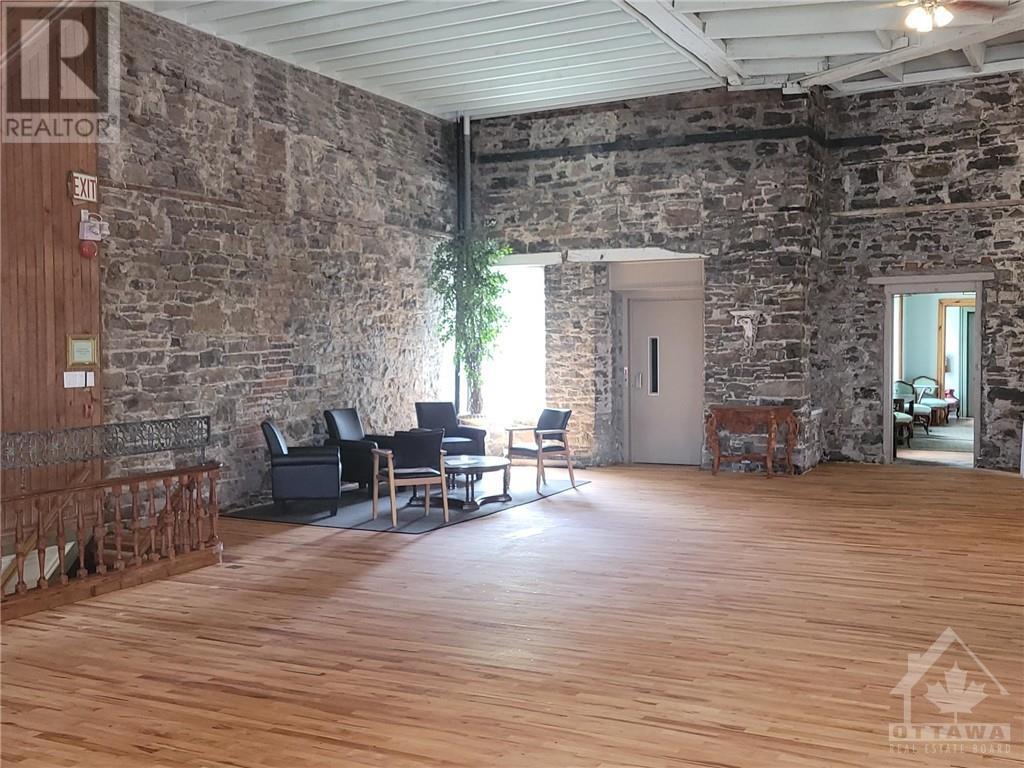 For sale 111 ST LAWRENCE STREET, Merrickville, Ontario K0G1N0