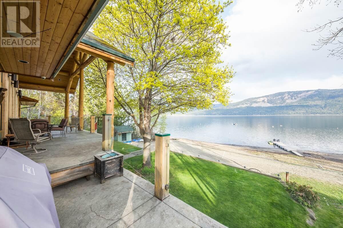 For sale: 1259A LITTLE SHUSWAP LAKE ROAD, Chase, British Columbia ...